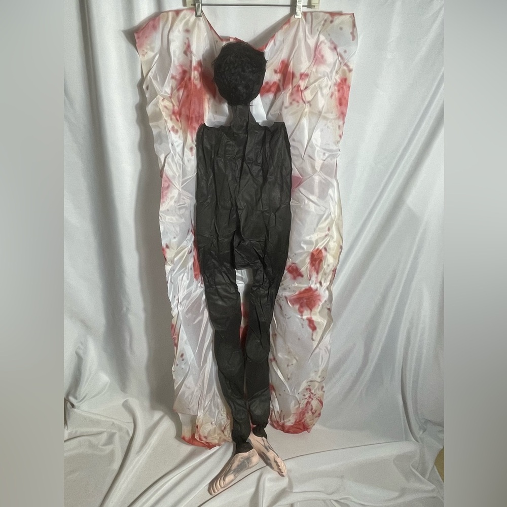 Prextex Hanging Bloody Corpse Halloween Prop with Feet Hand Painted 5ft Tall